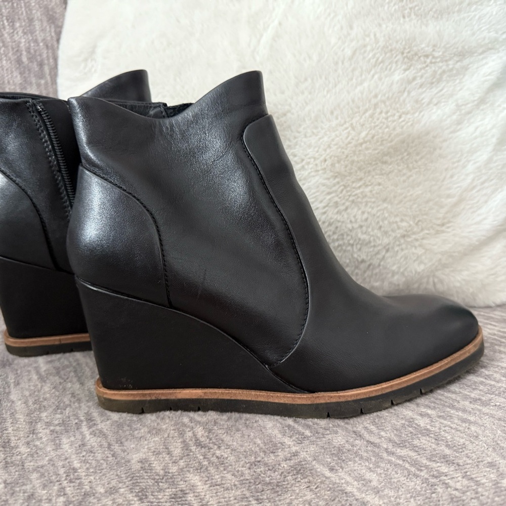 Sofft Black Leather Wedge Ankle Boots